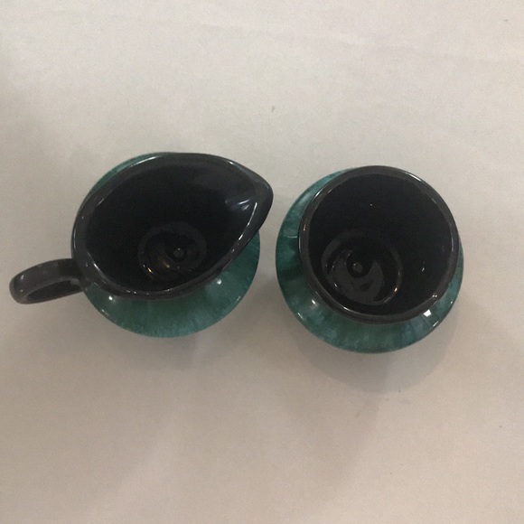 Vintage Blue Mountain Pottery Sugar & Creamer Set - Picture 2 of 5